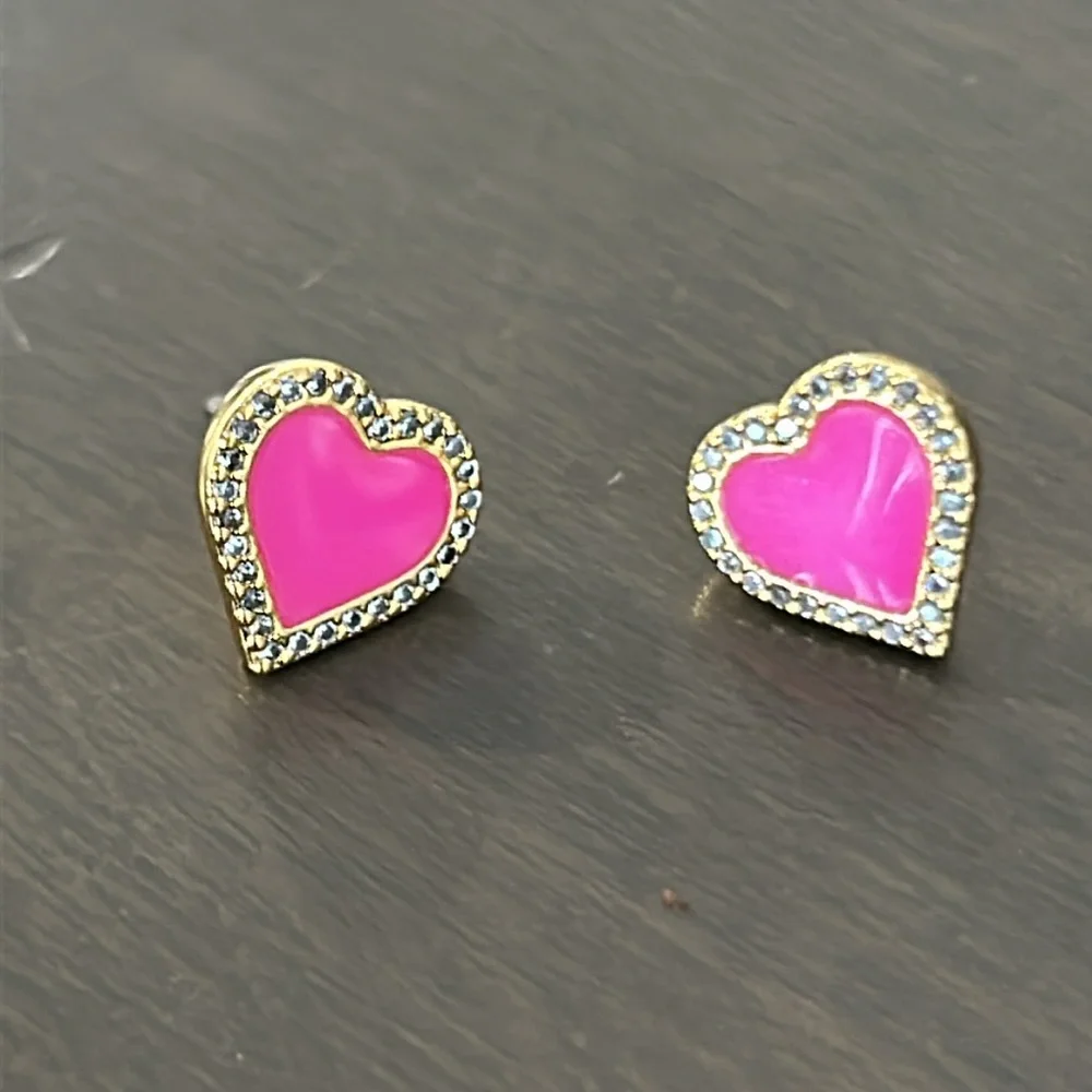Kate Spade NWOT Take Heart Studs